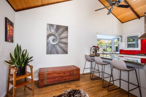 Photo of property in 13 Fleetwood Grove, Waikanae, 5036