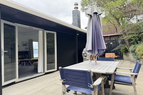 Photo of property in 38 Robieson Street, Roseneath, Wellington, 6011