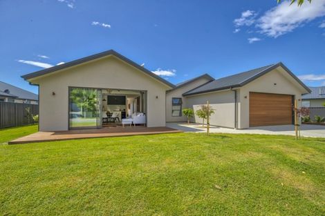 Photo of property in 61 Kelliher Drive, Wanaka, 9305