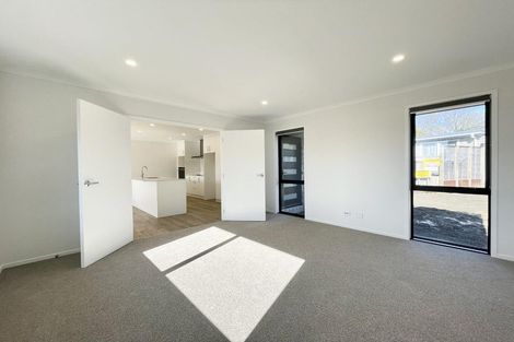 Photo of property in 25a Woodleigh Street, Frankleigh Park, New Plymouth, 4310