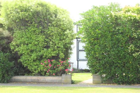 Photo of property in 4 Cradock Street, South New Brighton, Christchurch, 8062