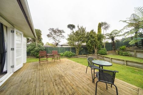 Photo of property in 1 Grant Place, Awapuni, Palmerston North, 4412