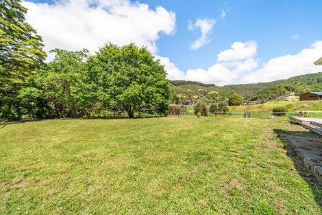 Photo of property in 423 Katherine Mansfield Drive, Blue Mountains, Upper Hutt, 5371
