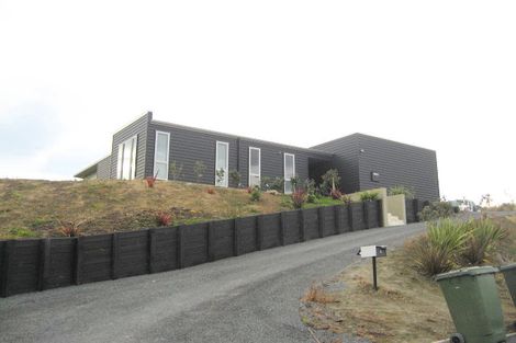 Photo of property in 3 Golfers Drive, Balclutha, 9230