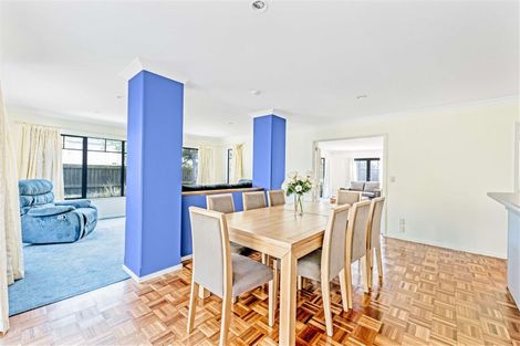 Photo of property in 44 Chateau Drive, Burnside, Christchurch, 8053