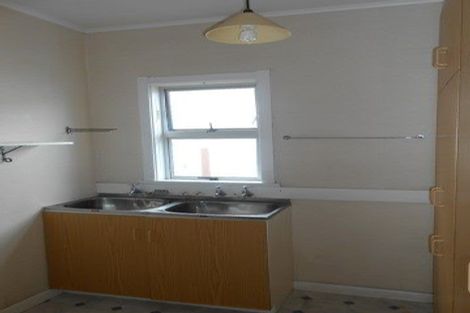 Photo of property in 18 Selwyn Road, Hospital Hill, Napier, 4110