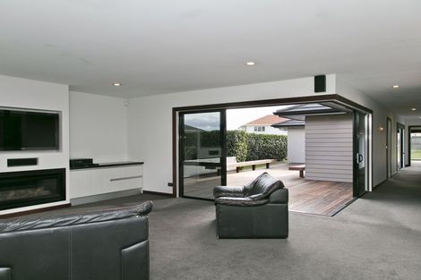 Photo of property in 7 Coprosma Crescent, Waipahihi, Taupo, 3330