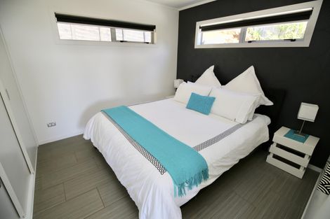 Photo of property in 33 Whaanga Road, Raglan, 3297