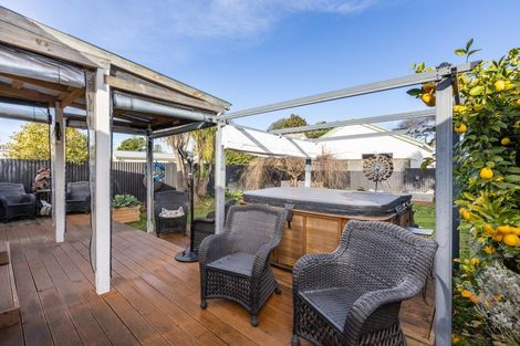 Photo of property in 12 Kinross White Street, Napier South, Napier, 4110