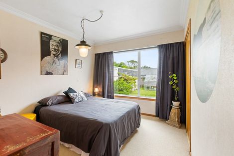 Photo of property in 216 Mangorei Road, Merrilands, New Plymouth, 4312