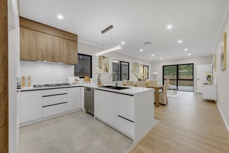 Photo of property in 3 Ripa Street, Flat Bush, Auckland, 2019