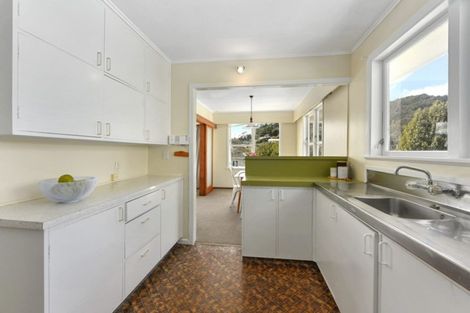 Photo of property in 12 Deller Grove, Silverstream, Upper Hutt, 5019