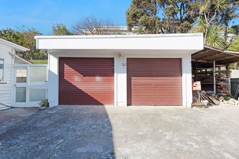 Photo of property in 36 Avon Street, Island Bay, Wellington, 6023