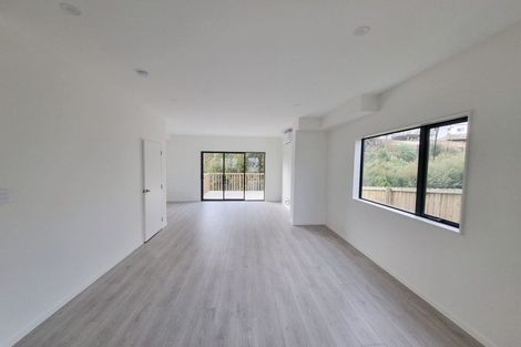 Photo of property in 45a Crestview Rise, Papakura, 2110