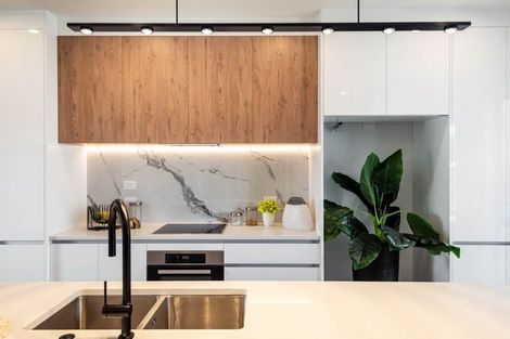 Photo of property in 18 Mina Way, Browns Bay, Auckland, 0630