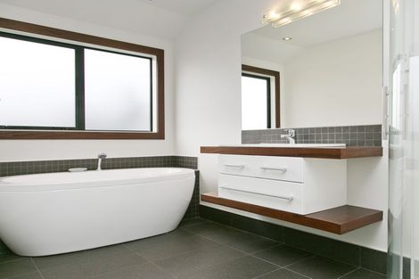 Photo of property in 7 Coprosma Crescent, Waipahihi, Taupo, 3330