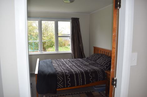 Photo of property in 75 Victoria Street, Carterton, 5713