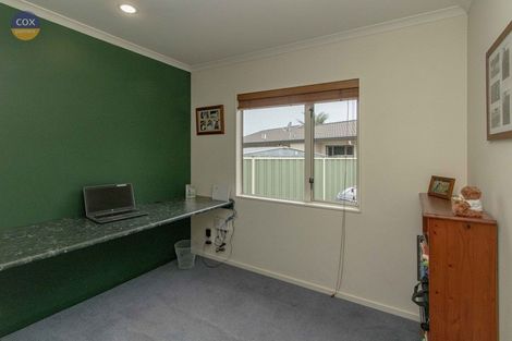 Photo of property in 17 Chelsea Drive, Taradale, Napier, 4112