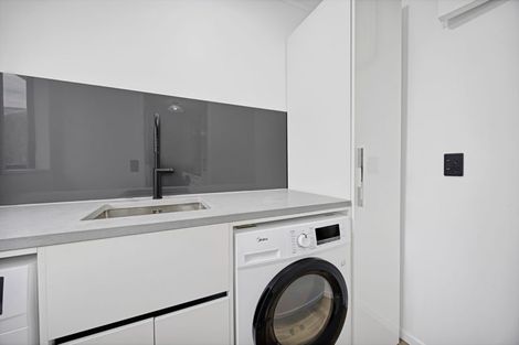 Photo of property in 34 Kowhai Street, Inglewood, 4330