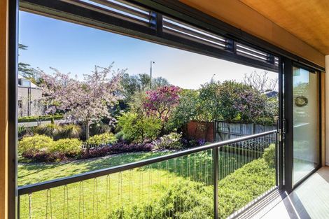 Photo of property in 35 Poynder Avenue, Merivale, Christchurch, 8014