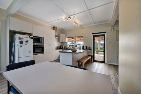 Photo of property in 275 Henwood Road, Paraite, New Plymouth, 4372