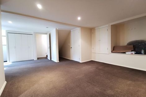 Photo of property in 15 Ranui Crescent, Khandallah, Wellington, 6035