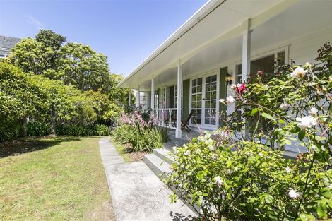 Photo of property in 32 Simla Crescent, Khandallah, Wellington, 6035