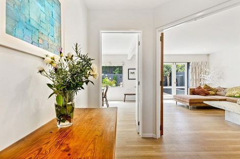 Photo of property in 2/16 Hanover Place, Ilam, Christchurch, 8041