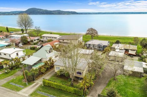 Photo of property in 9 Willow Avenue, Hannahs Bay, Rotorua, 3010