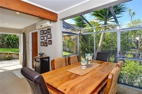 Photo of property in 78 Stapleford Crescent, Browns Bay, Auckland, 0630