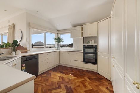 Photo of property in 11 Lemon Grove Avenue, Otumoetai, Tauranga, 3110