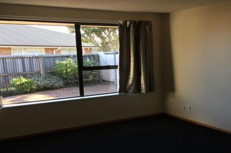 Photo of property in 3/12 Lyndon Street, Riccarton, Christchurch, 8011