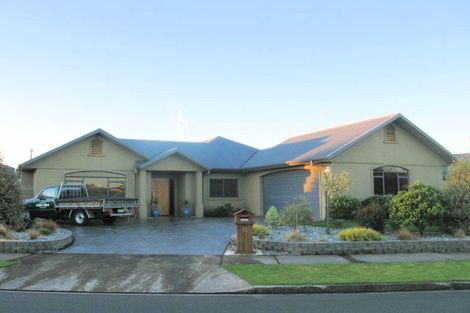 Photo of property in 52 Diomede Glade, Flagstaff, Hamilton, 3210