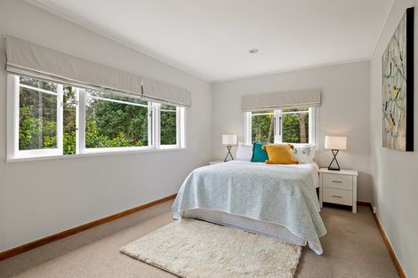 Photo of property in 5 Grovelands Way, Titirangi, Auckland, 0604