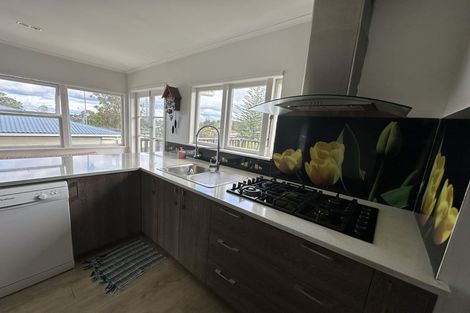 Photo of property in 19 Camelot Place, Glenfield, Auckland, 0629