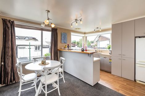 Photo of property in 220 Grimseys Road, Redwood, Christchurch, 8051