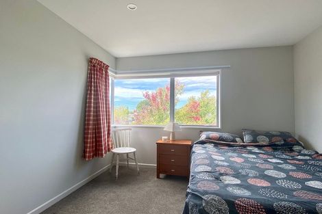 Photo of property in 38 Menin Gate Crescent, Broomfield, Christchurch, 8042