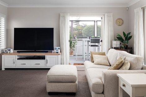 Photo of property in 8a Mana Street, Otumoetai, Tauranga, 3110