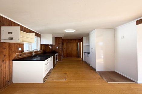Photo of property in 93 Fairview Avenue, Fairview Heights, Auckland, 0632