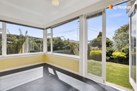 Photo of property in 85 Hargest Crescent, Saint Clair, Dunedin, 9012