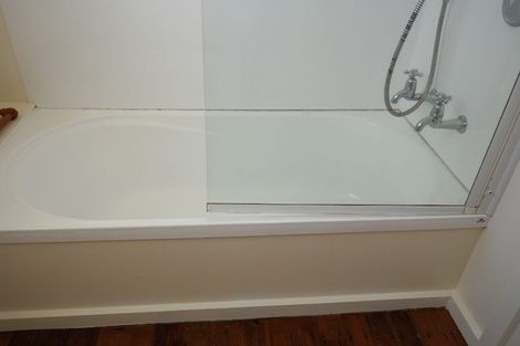 Photo of property in 40 South Terrace, Picton, 7220