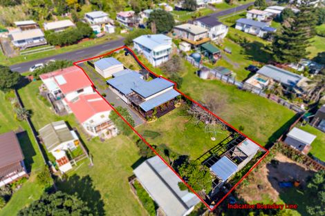 Photo of property in 218 Maunsell Road, Port Waikato, Tuakau, 2695