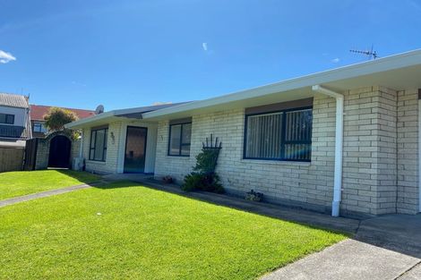 Photo of property in 10 Edgehill Place, Te Puke, 3119