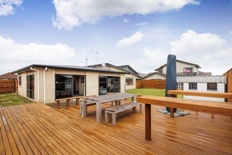 Photo of property in 35 Rosalie Terrace, Kelvin Grove, Palmerston North, 4414