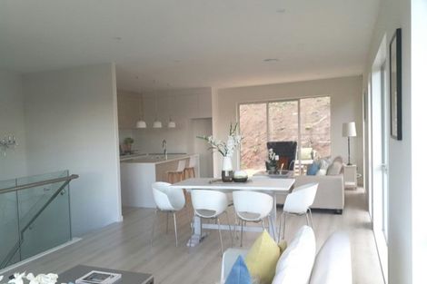 Photo of property in 98 Godfrey Drive, Orewa, 0931