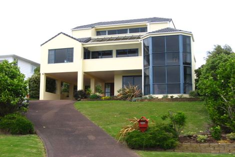 Photo of property in 59 Pacific Parade, Army Bay, Whangaparaoa, 0930