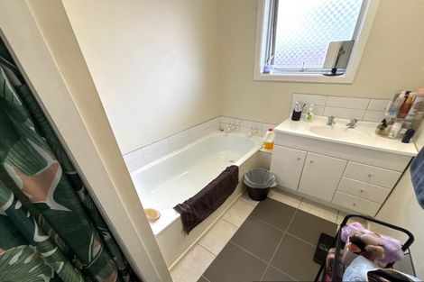 Photo of property in 1/28 Guinness Crescent, Ilam, Christchurch, 8041