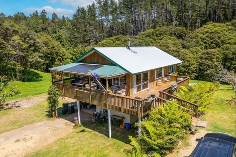 Photo of property in 1697 Russell Road, Helena Bay, Hikurangi, 0184