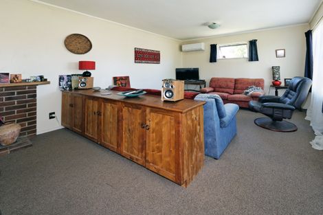 Photo of property in 16 Woodglen Road, Glen Eden, Auckland, 0602