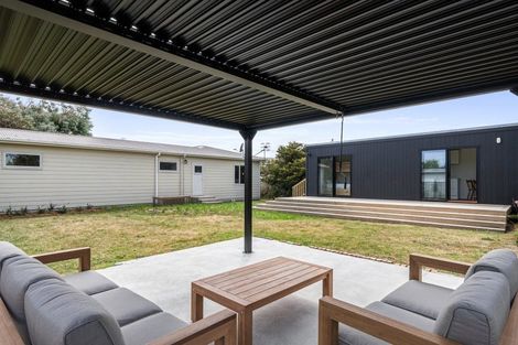 Photo of property in 577 Waitarere Beach Road, Waitarere Beach, Levin, 5510